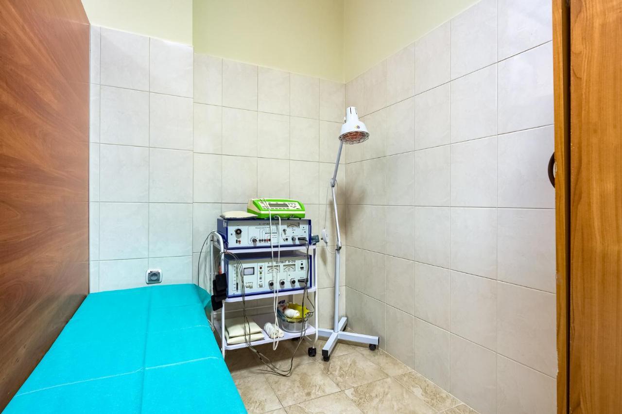 Dom Wczasowy Zdrowie Krynica-Zdrój Exteriör bild
